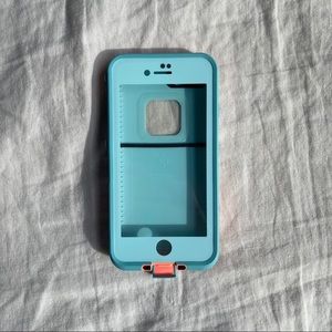 LifeProof iPhone 7 and 8 “Fre” case in “wipeout”